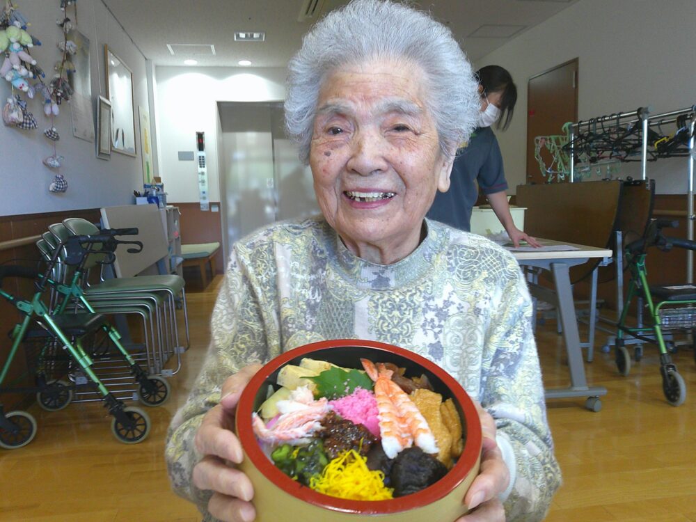 10/23は お寿司の出前でした